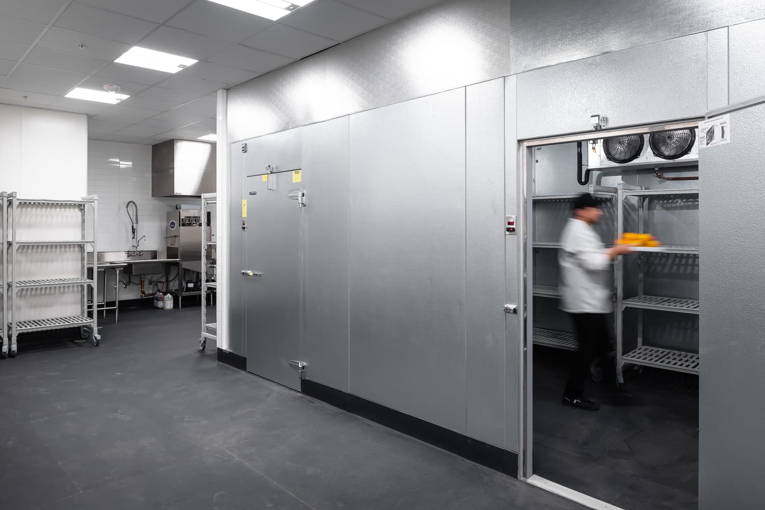 RepairUs — Professional Walk-In Cooler Repair Services