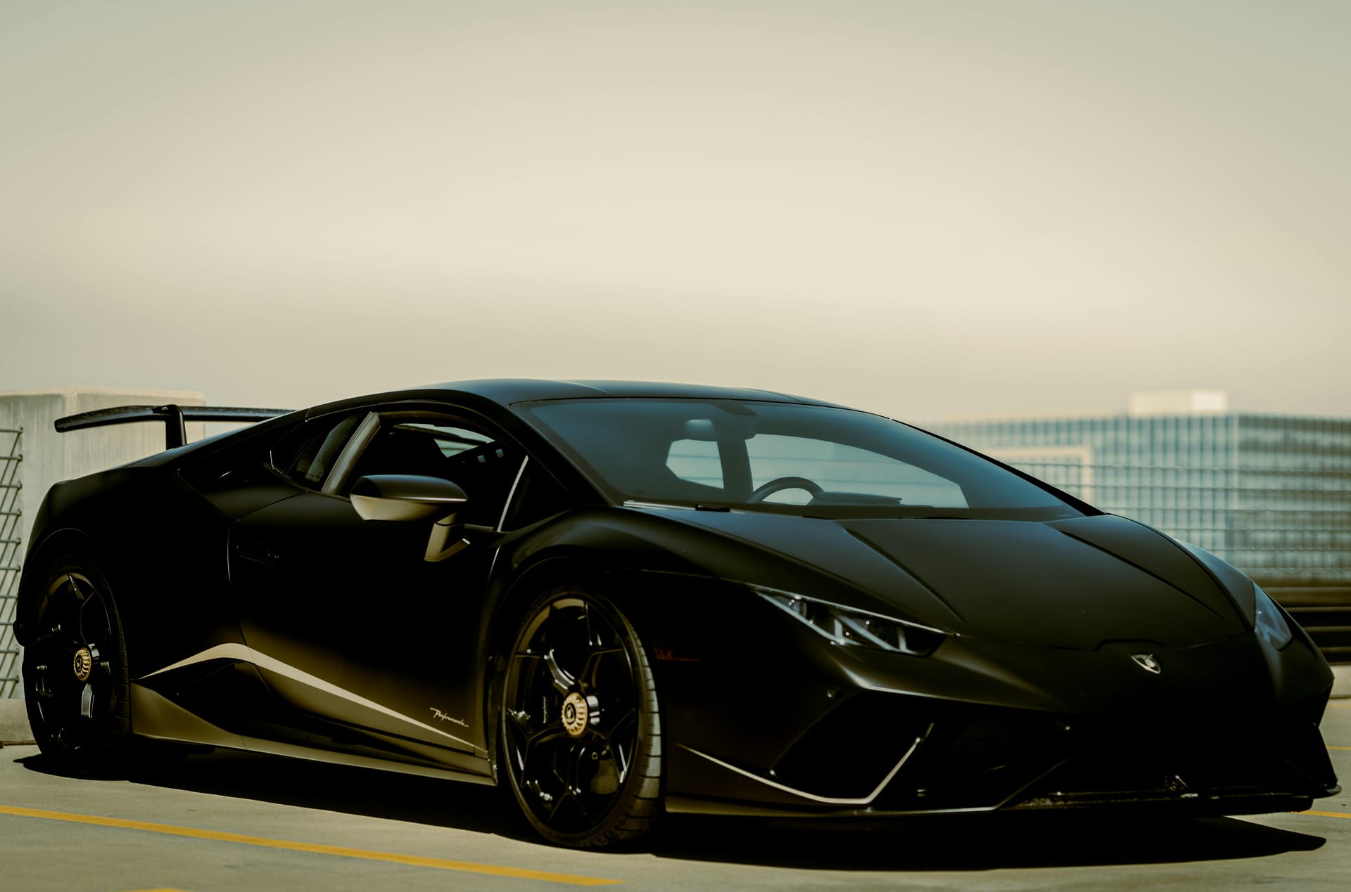 Why Choose VIATAS for Luxury Car Service in Chicagoland