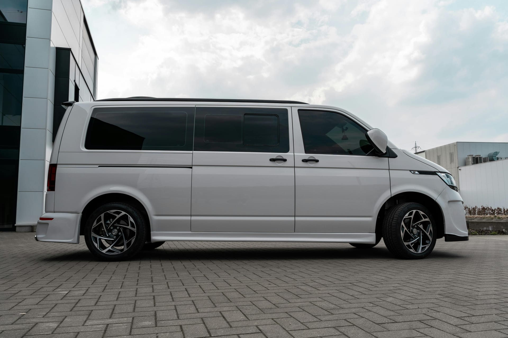 Langley wine tours for Groups: Comfort and Style Guaranteed