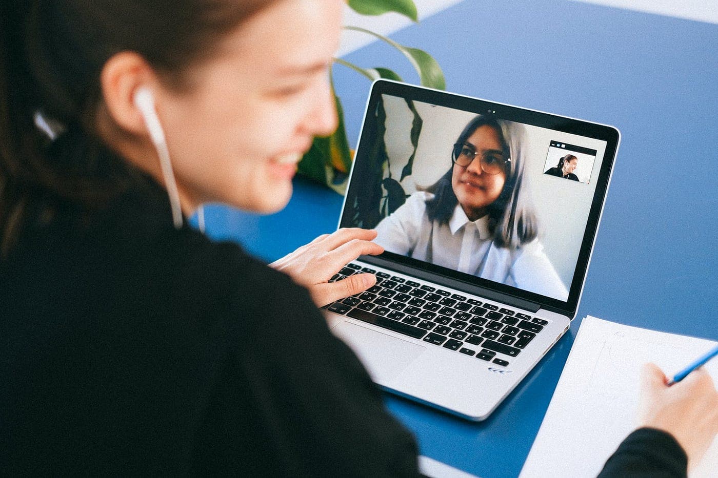 Random Video Chat – Meet Random People on TinyChat
