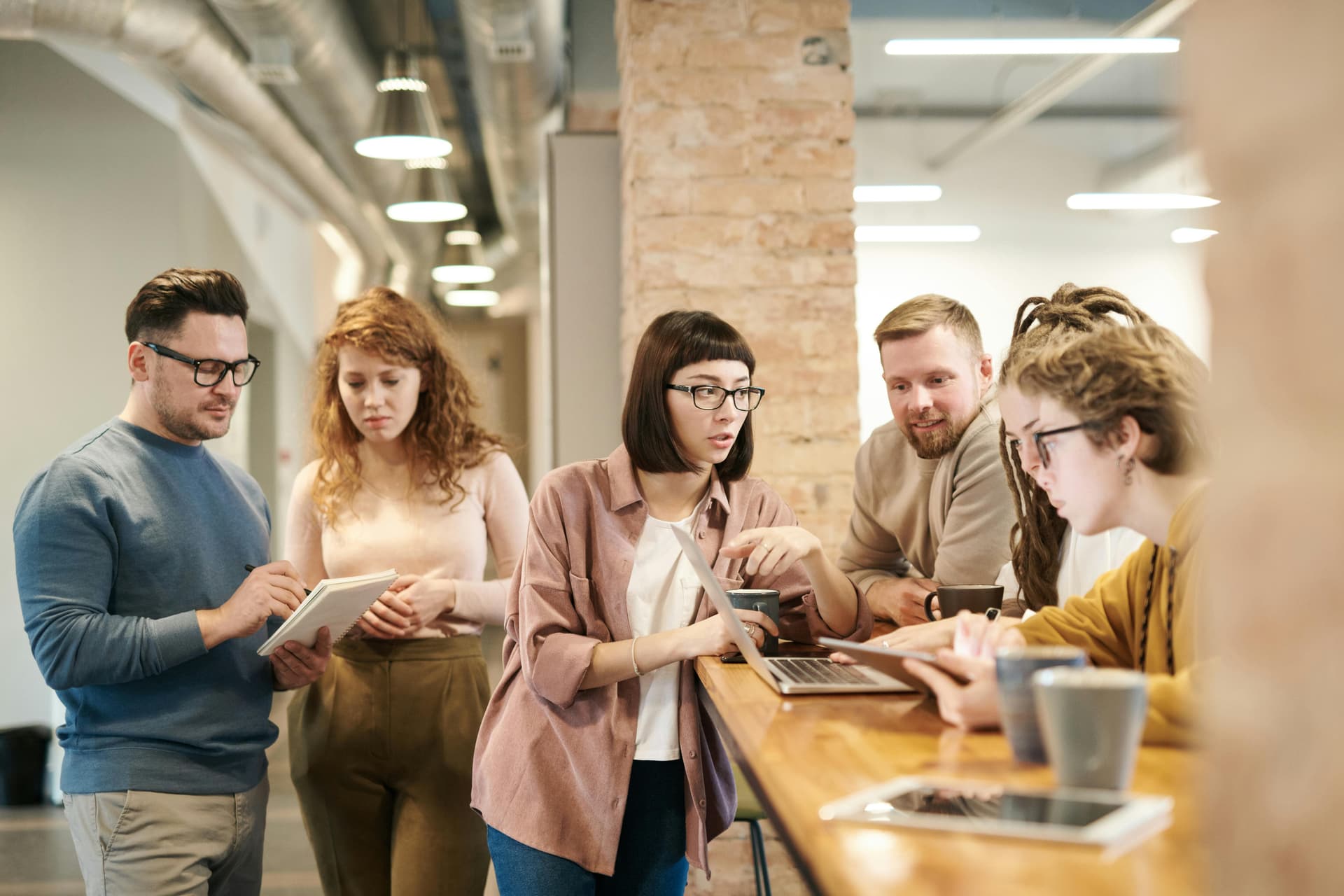 How a B2B Buyer Enhances Your Business’s Competitive Edge